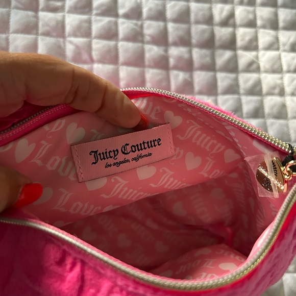 Juicy Couture Pink Quilted Cosmetic Bag🆕 - Picture 4 of 4